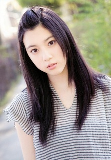 三吉彩花